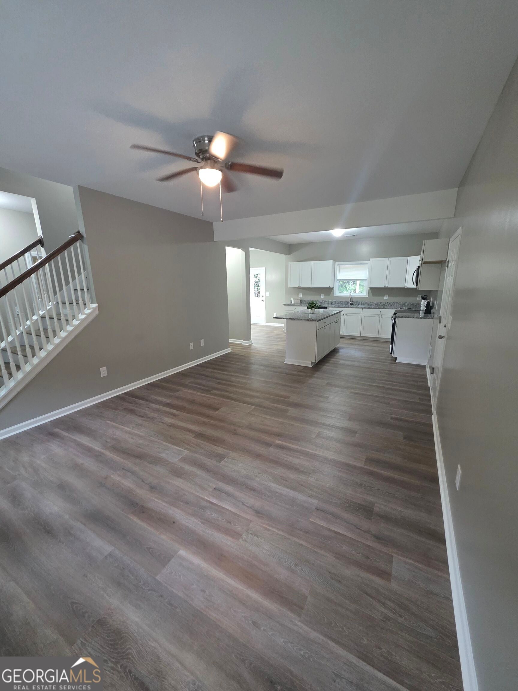 191 Laura LN