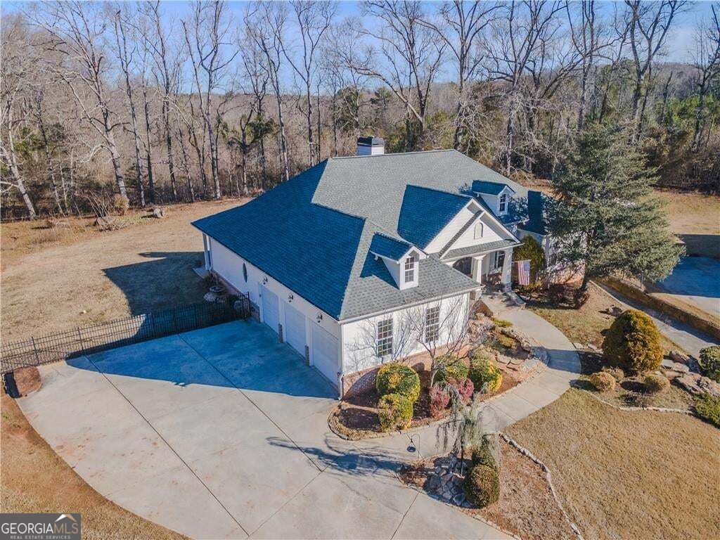 410 Caldwell LN