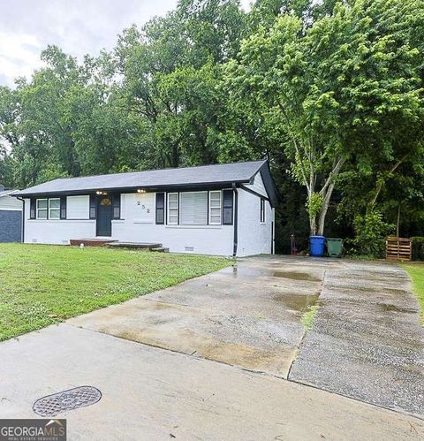 Photo of 252 Whitworth Drive SW, Atlanta, GA 30331 (MLS # 10772105)