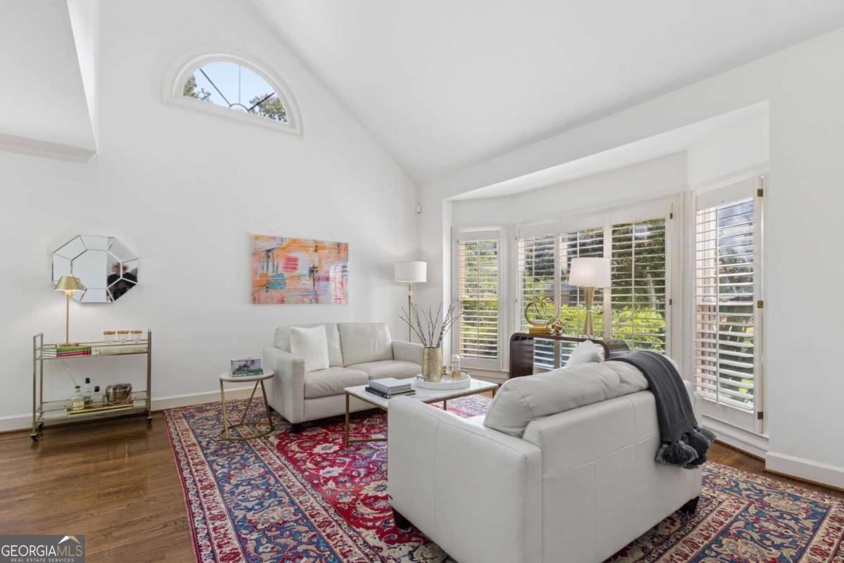 440 Greenlaurel DR
