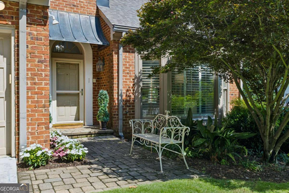 440 Greenlaurel DR