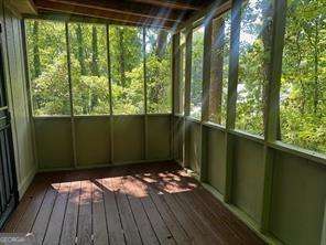 4911 Martins Crossing RD