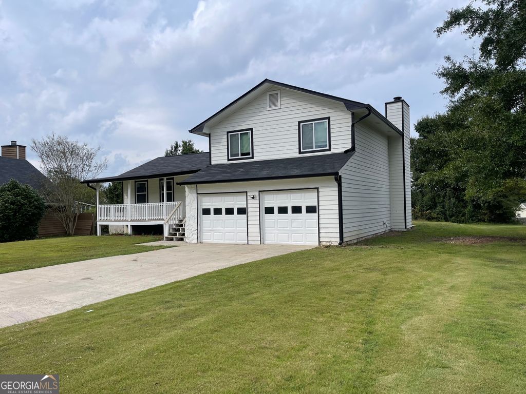 Photo of 235 Deerfield Drive, Jonesboro, GA 30238 (MLS # 10640697)