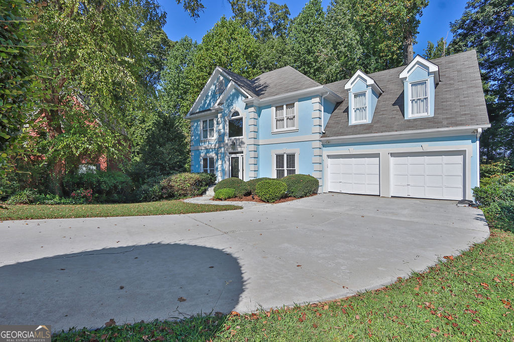 140 Cross Creek DR