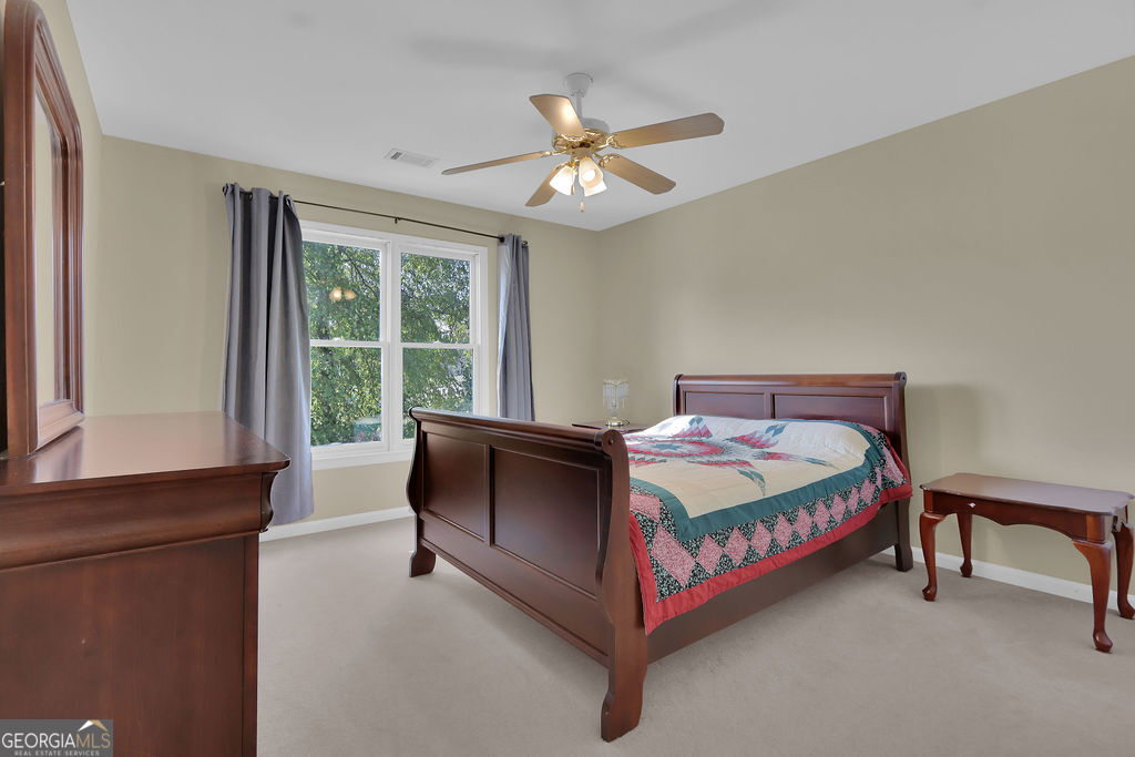 140 Cross Creek DR