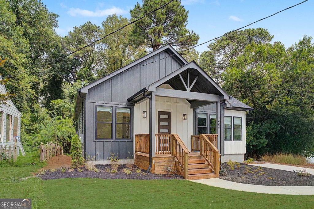 Photo of 1409 Mims Street SW, Atlanta, GA 30314 (MLS # 10835672)