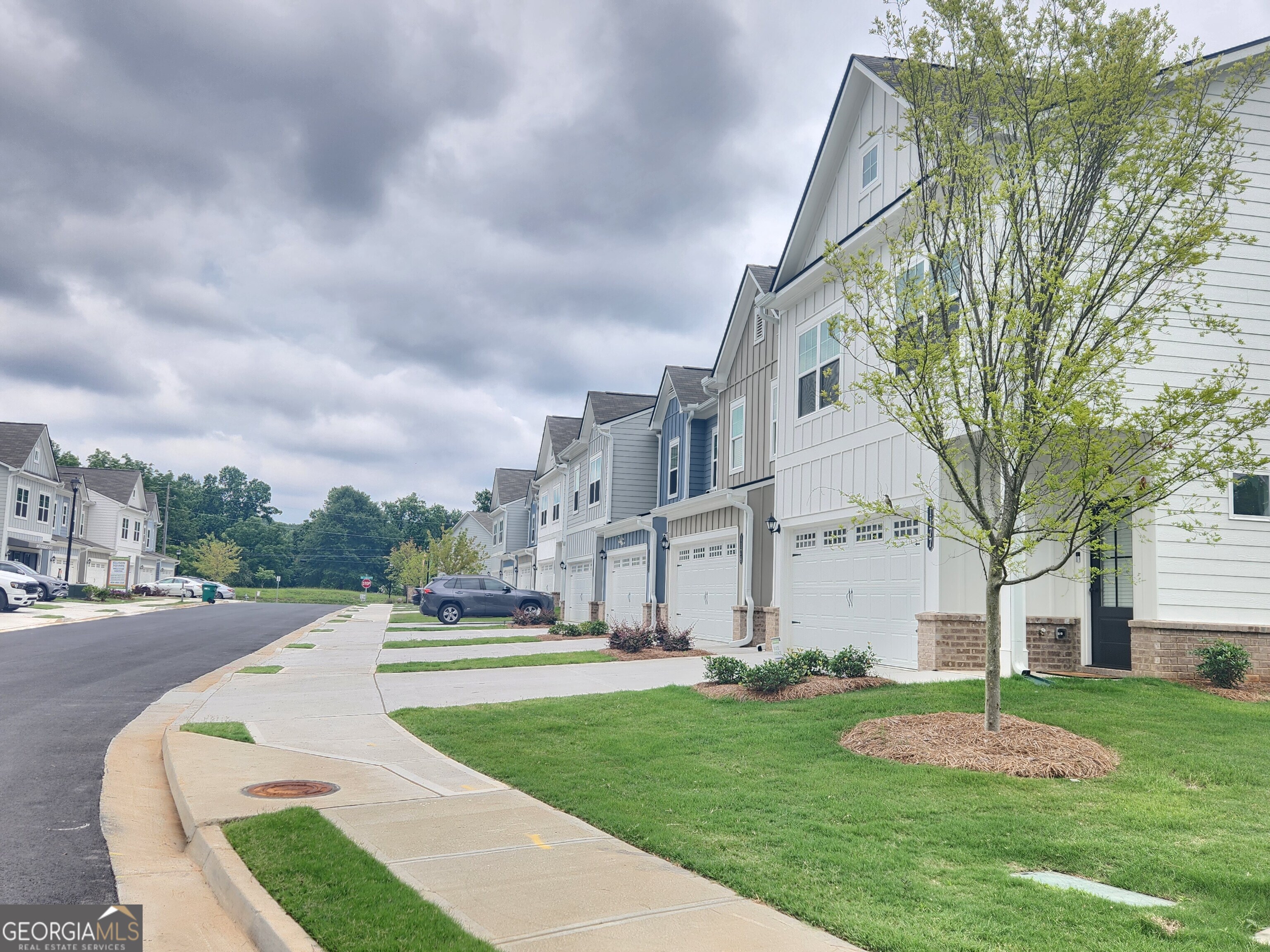 1177 Chastain DR