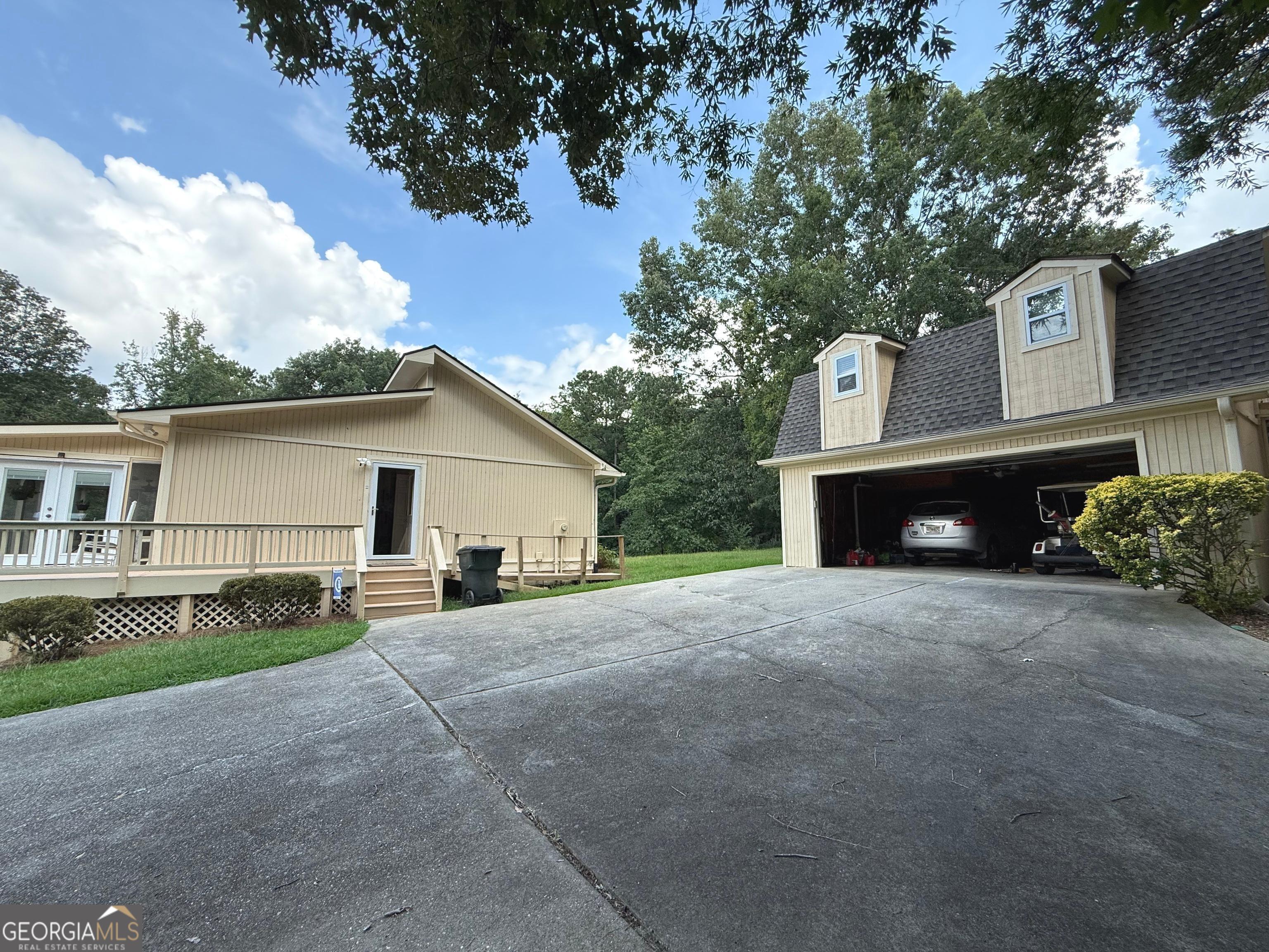 1440 Pullman LN