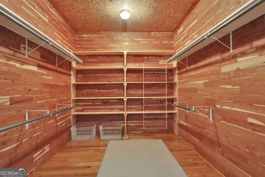 Wood Wynn - Residential