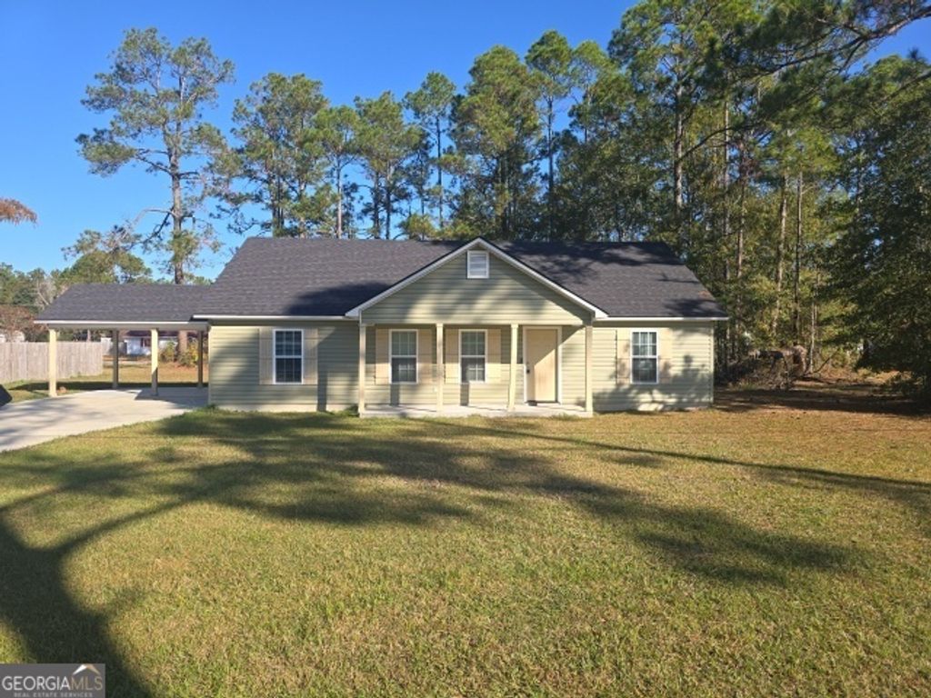 Photo of 2004 Windsor Avenue, Nashville, GA 31639 (MLS # 10686217)