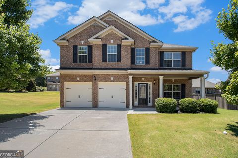 Single Family Residence in Loganville GA 977 Spanish Moss Trail.jpg