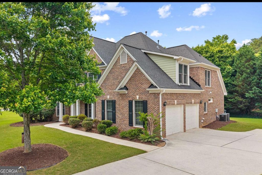 Photo of 1747 Rosehedge Way NW, Kennesaw, GA 30152 (MLS # 10769985)