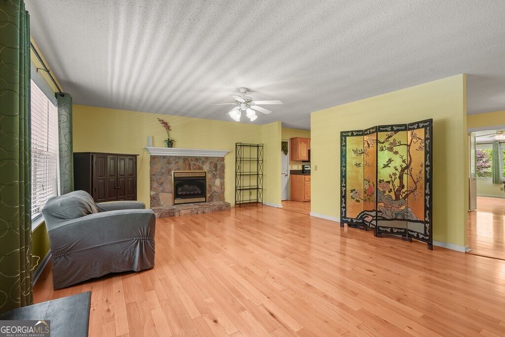 7616 Highland Oaks Drive