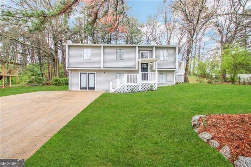 Photo of 4282 Clearview Drive, Douglasville, GA 30134 (MLS # 10832845)