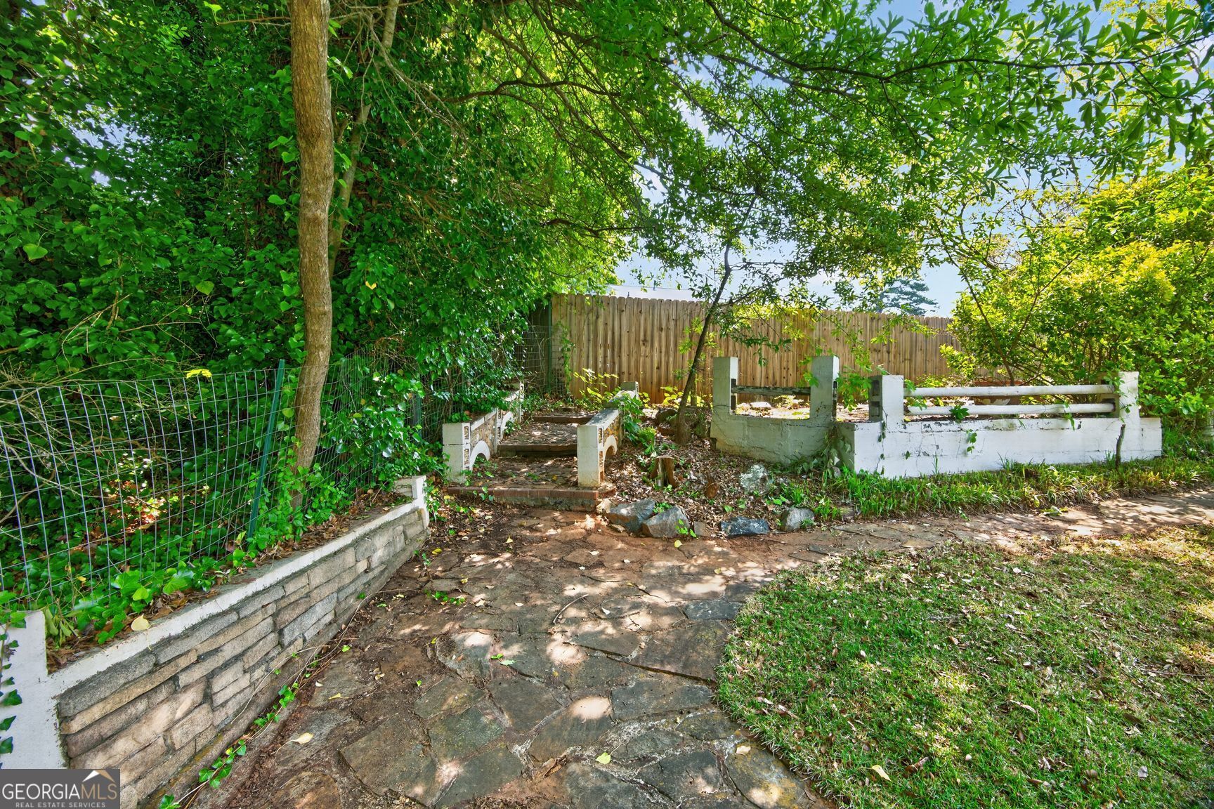 2693 Hawk DR