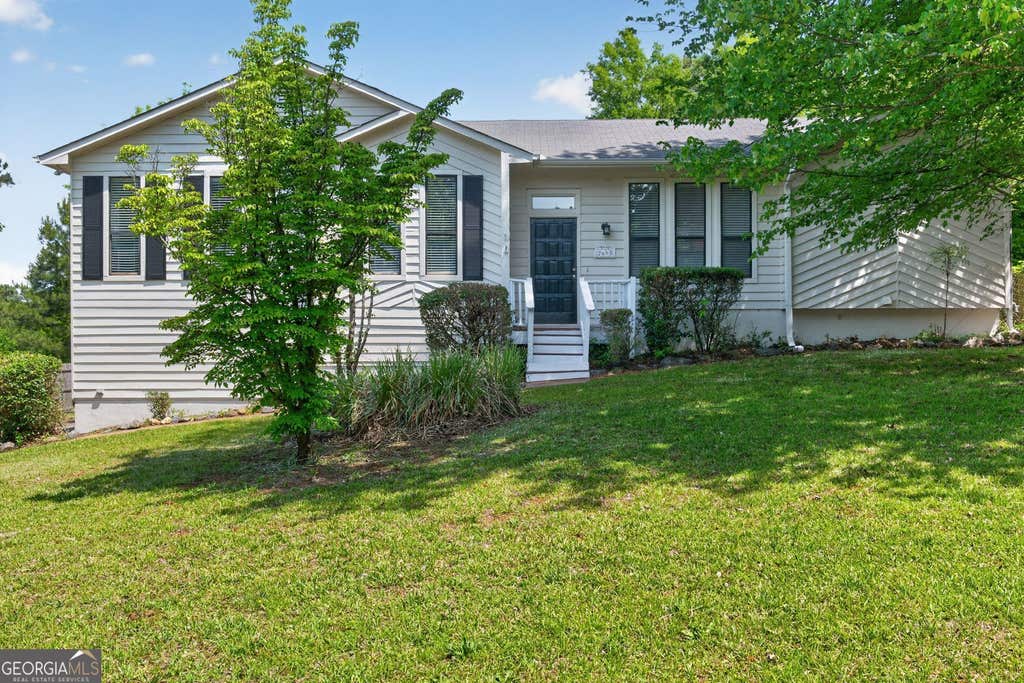 Photo of 2693 Hawk Drive, Marietta, GA 30066 (MLS # 10774098)