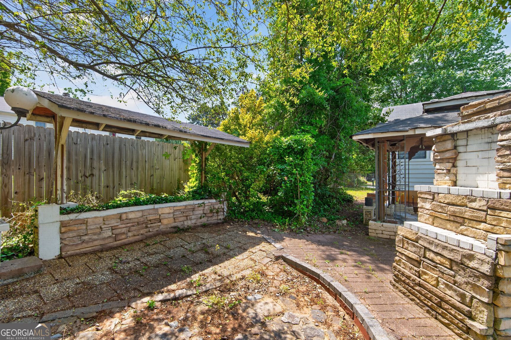 2693 Hawk DR