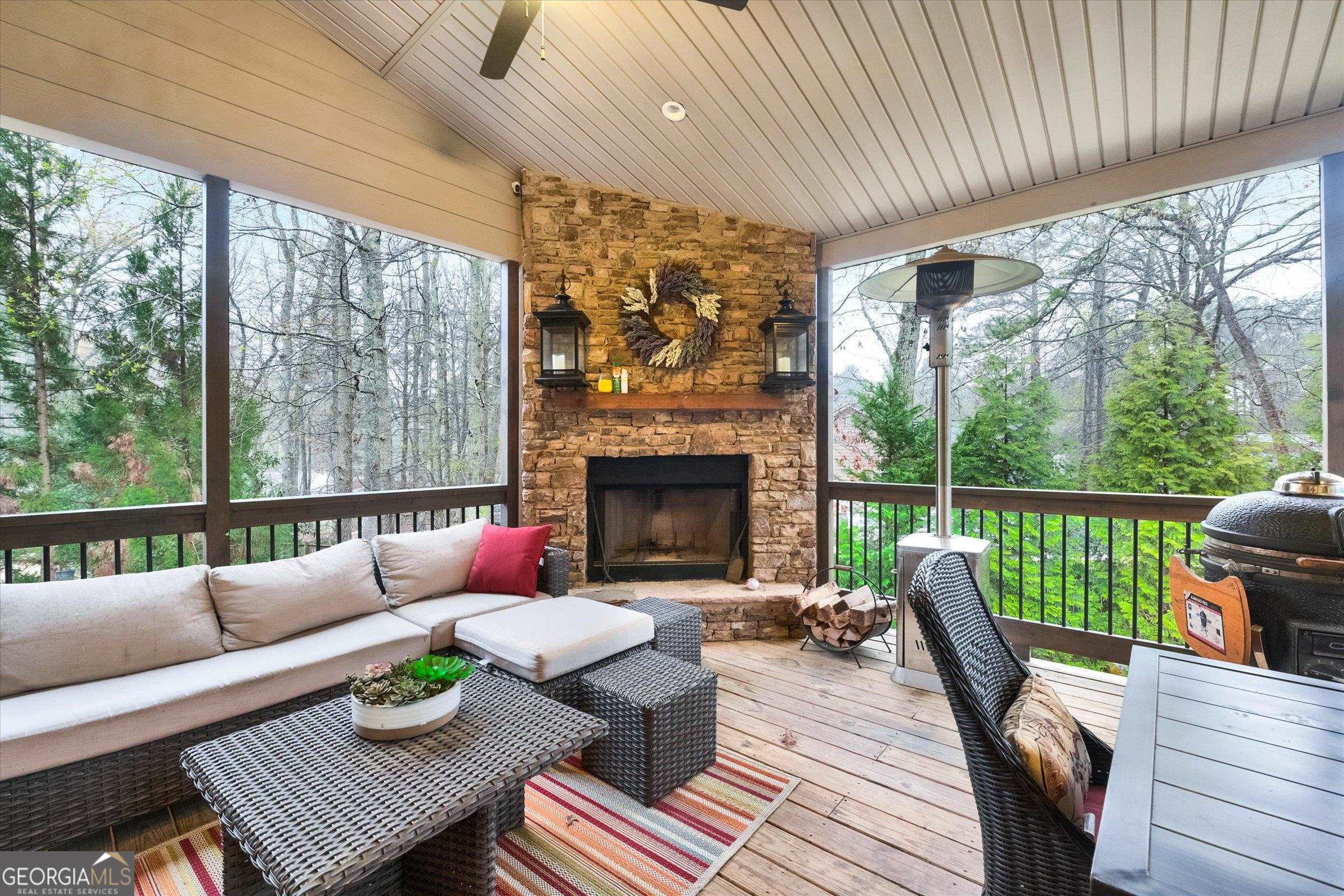 The Manor, Centennial - Residential