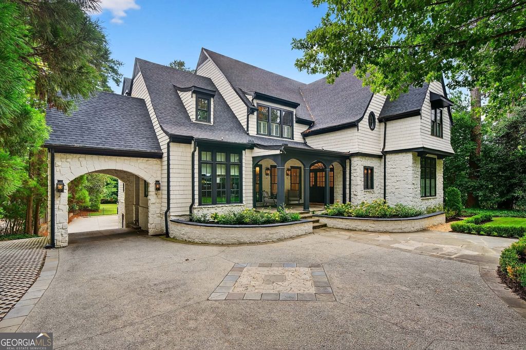 Photo of 3303 Habersham Road NW, Atlanta, GA 30305 (MLS # 10706364)