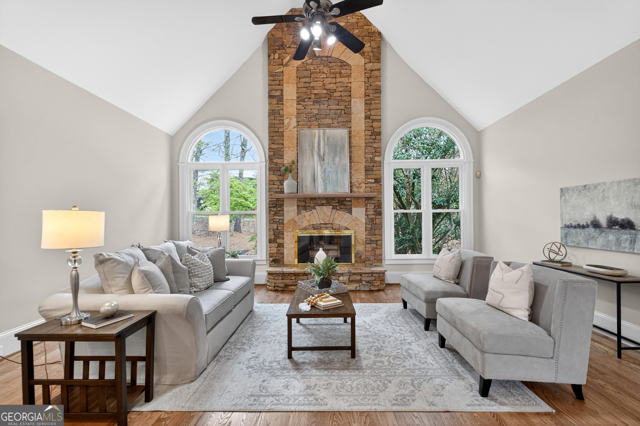 10640 N Edgewater PL