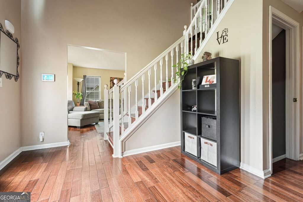 371 Silverleaf LN