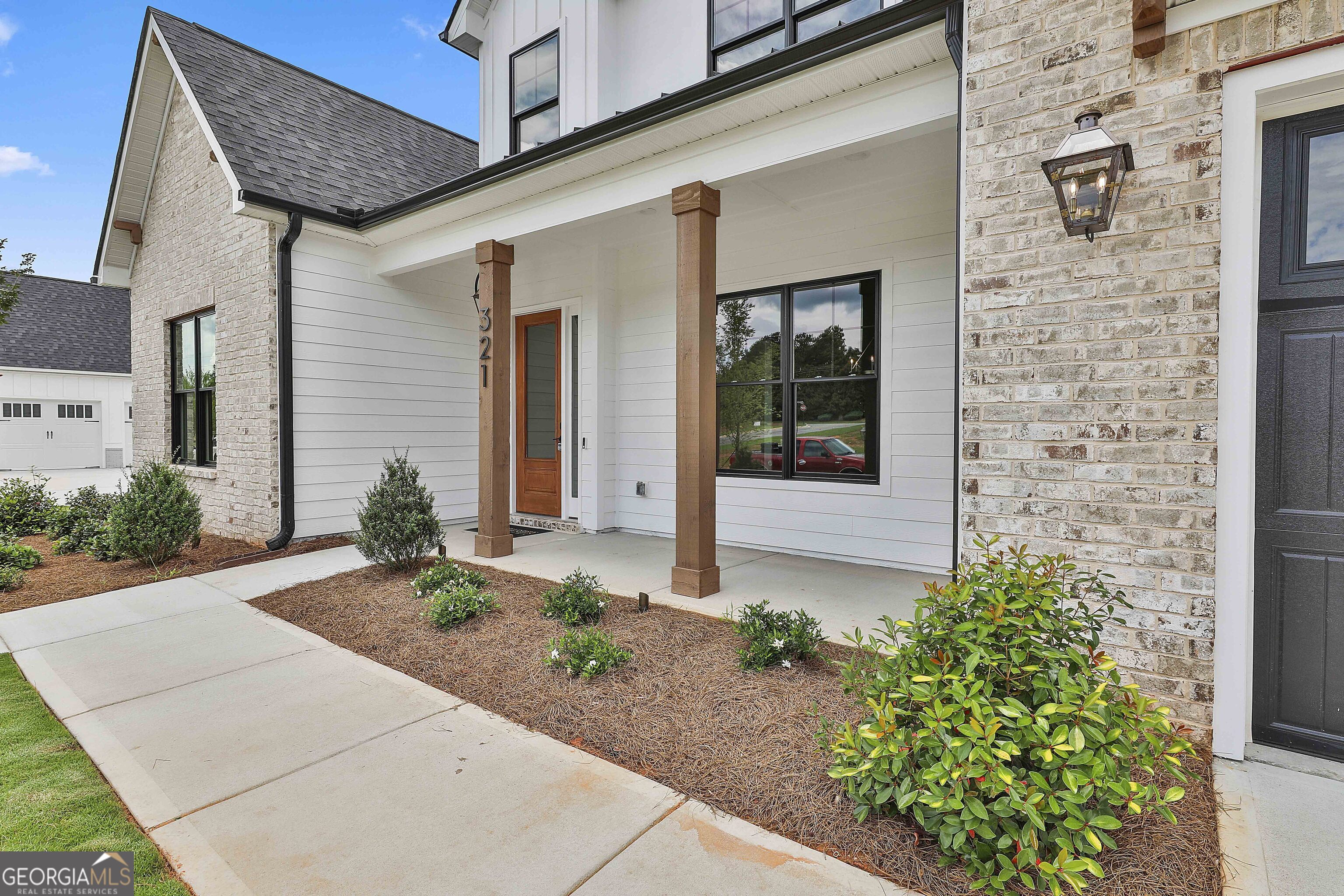 321 Ruffian CIR 70