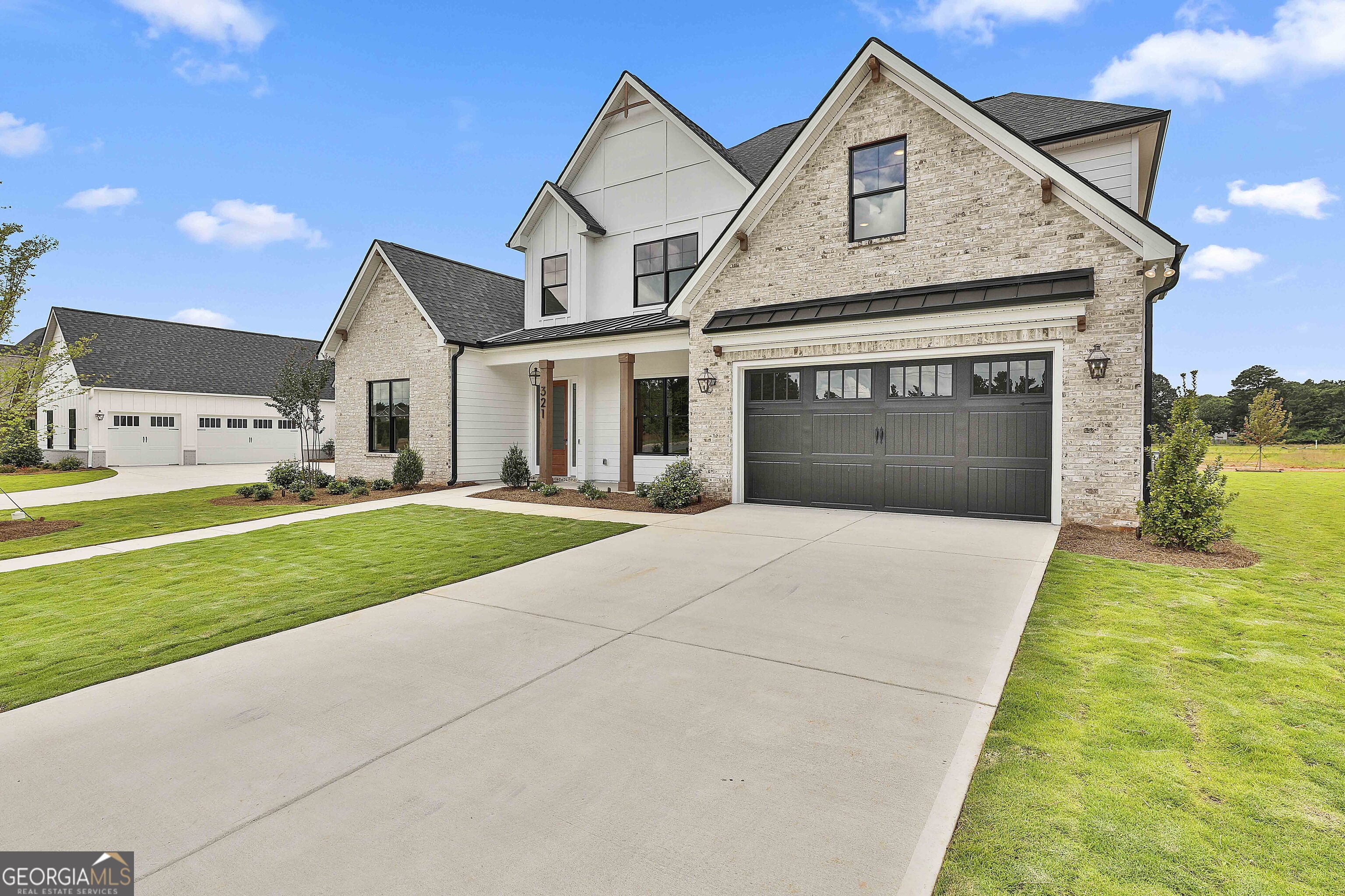 321 Ruffian CIR 70