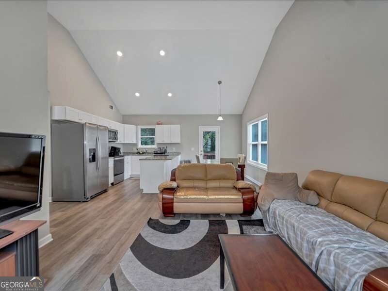 570 Bethany CT