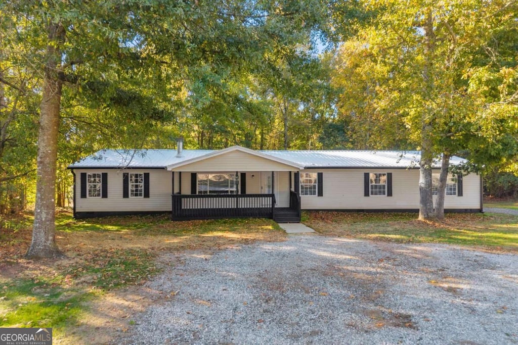 Photo of 421 Williams Wilson Road, Hull, GA 30646 (MLS # 10880305)