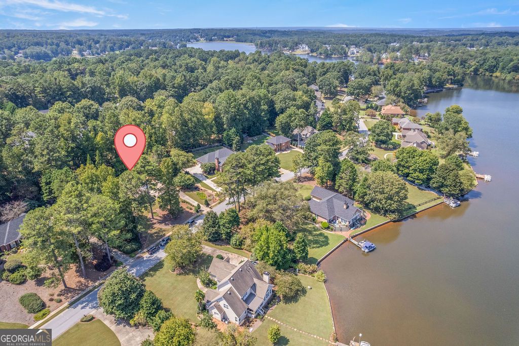 Photo of 100 South Shore Drive, Newnan, GA 30263 (MLS # 10670072)