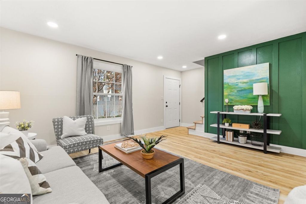 Photo of 6404 Park Avenue #D4, Atlanta, GA 30342 (MLS # 10679075)