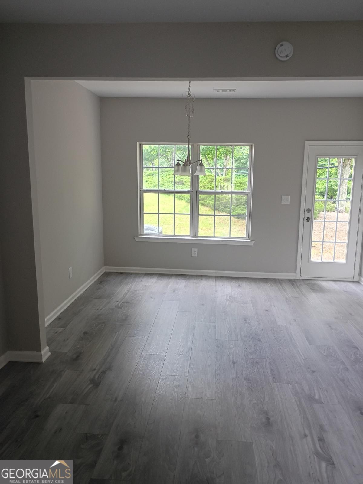 4521 Yellow Sash CT