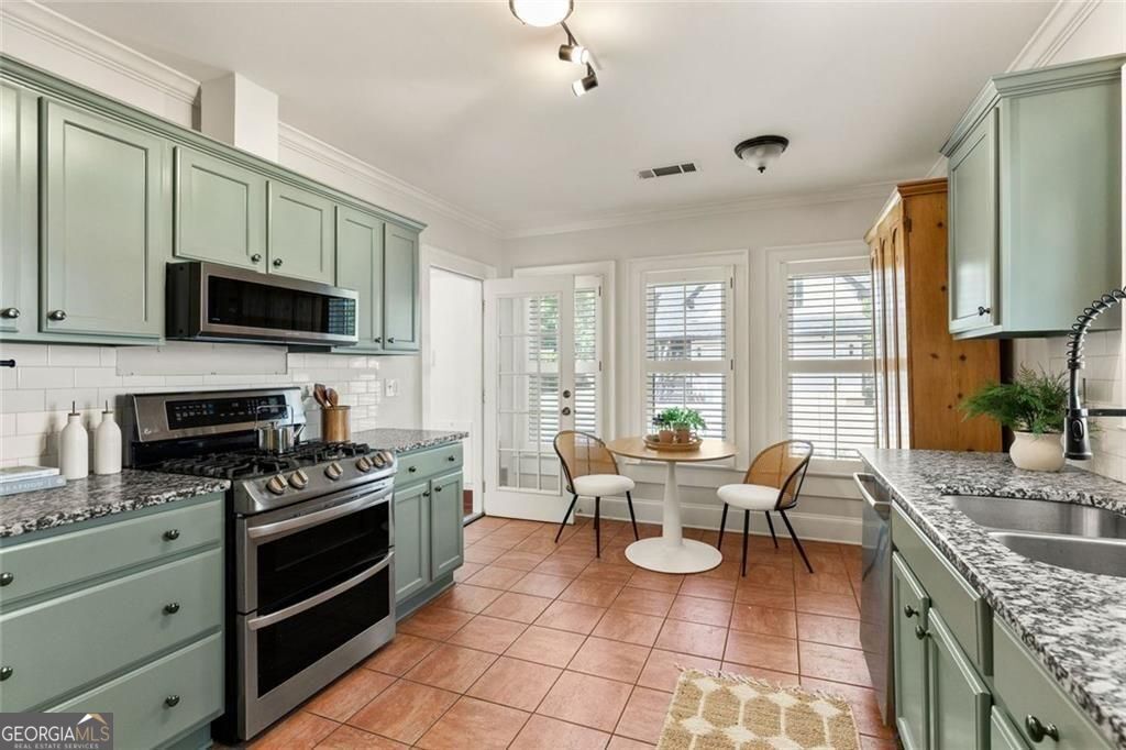 Photo of 2644 Knox Street NE, Atlanta, GA 30317 (MLS # 10735607)