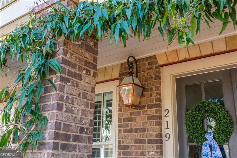219 Dawson DR