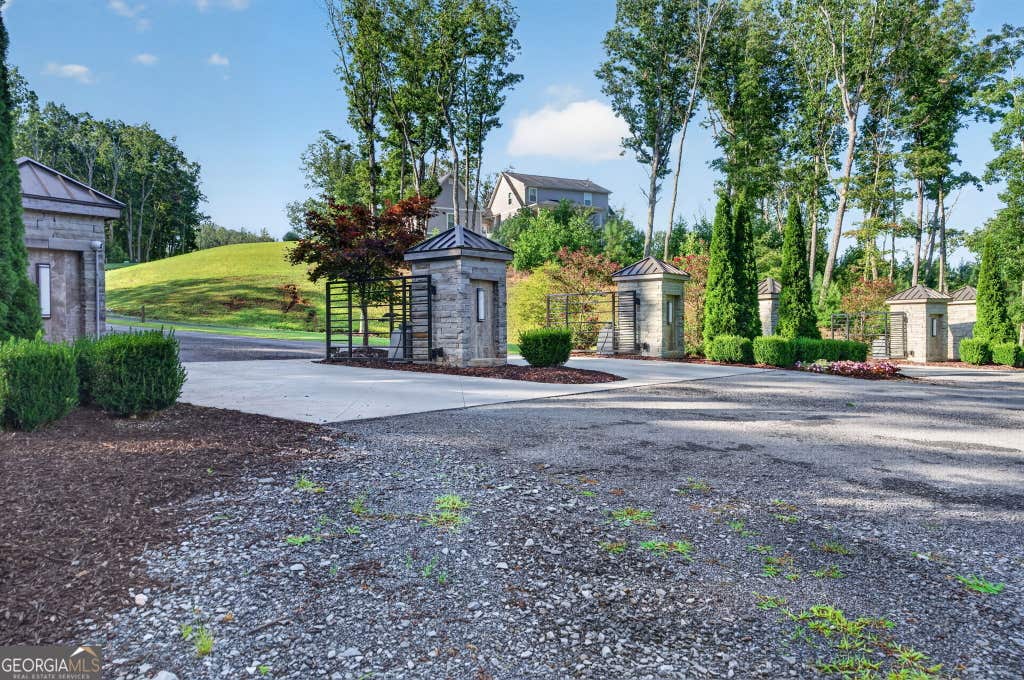 Photo of 292 Highgrove Drive, Talking Rock, GA 30175 (MLS # 10823909)
