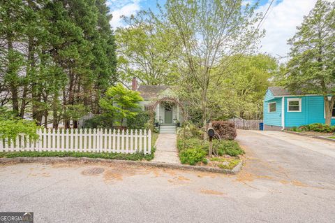 Photo of 712 Berkeley Avenue NW, Atlanta, GA 30318 (MLS # 10734993)