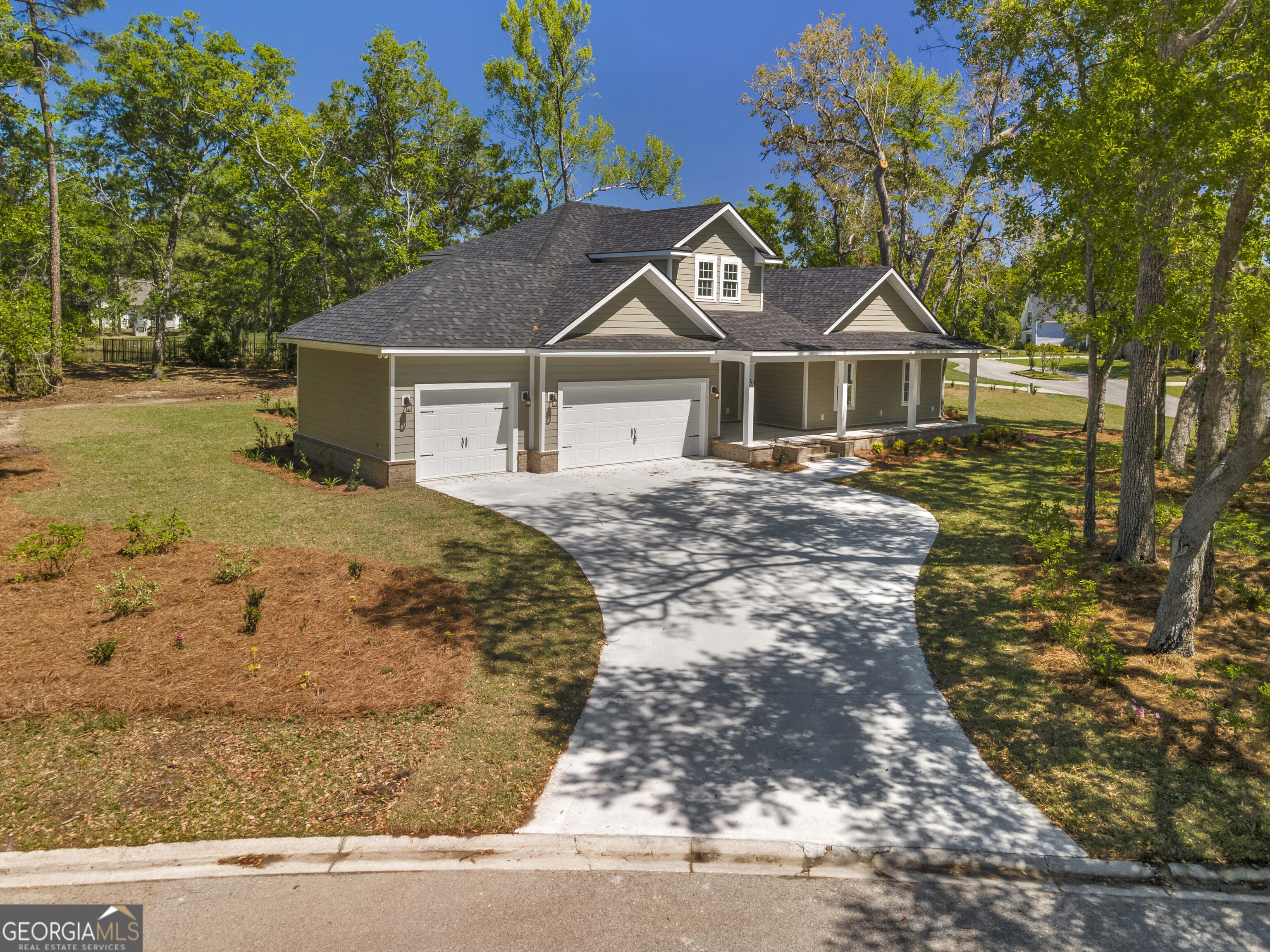 243 Barrington Oaks DR