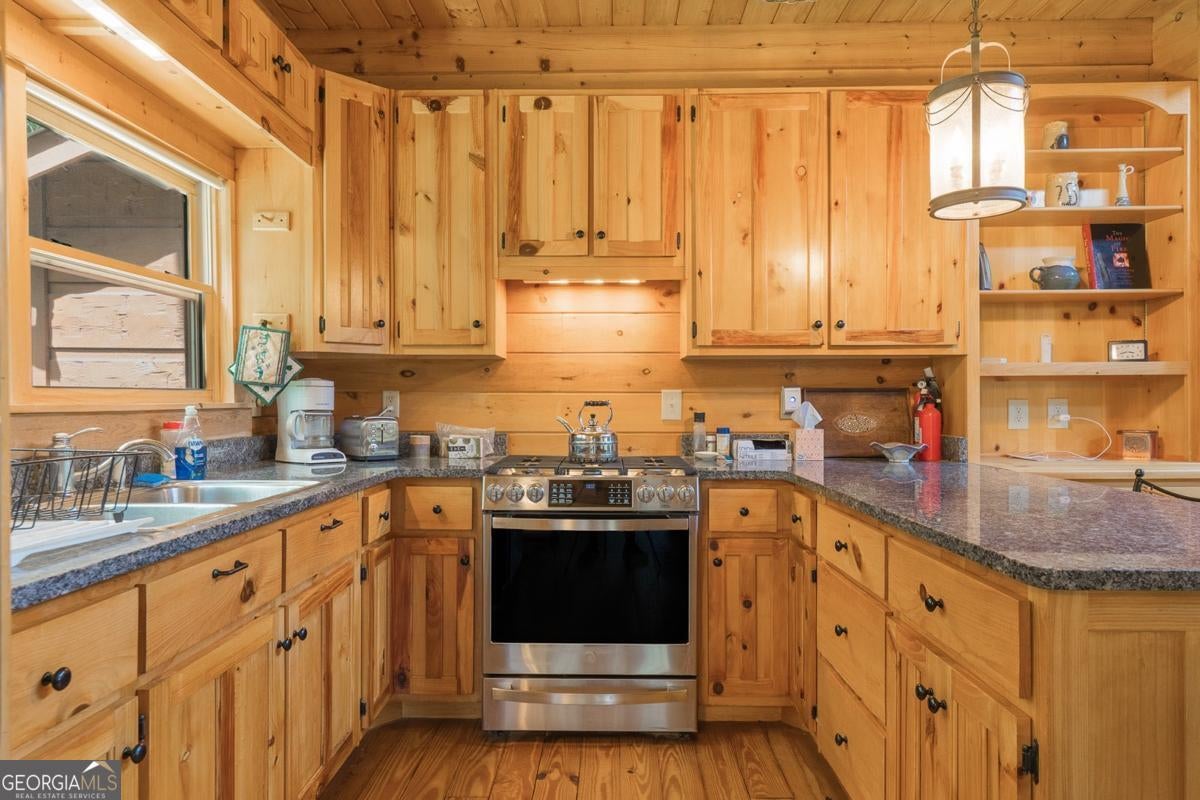 196 Creek Camp Rd, Ellijay, GA, 30536, USA, 2 Bedrooms Bedrooms, ,1 BathroomBathrooms,Residential,Active,196 Creek Camp Rd,10818609