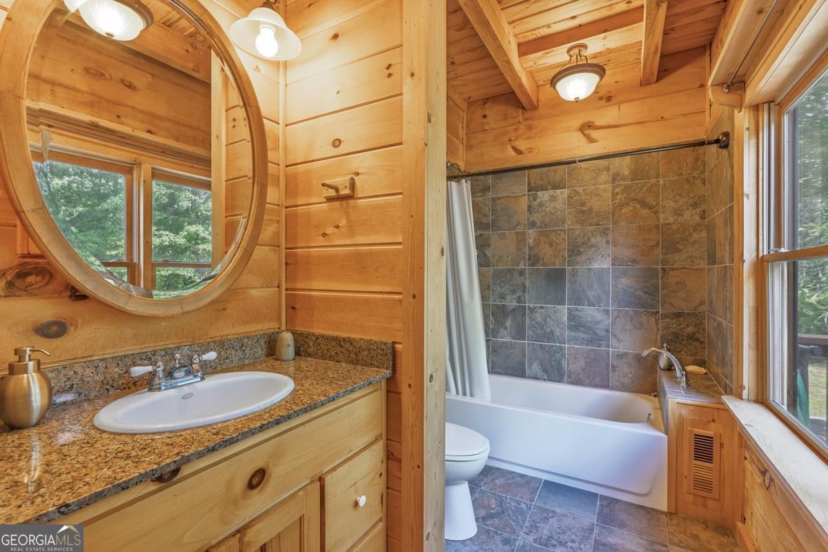 196 Creek Camp Rd, Ellijay, GA, 30536, USA, 2 Bedrooms Bedrooms, ,1 BathroomBathrooms,Residential,Active,196 Creek Camp Rd,10818609