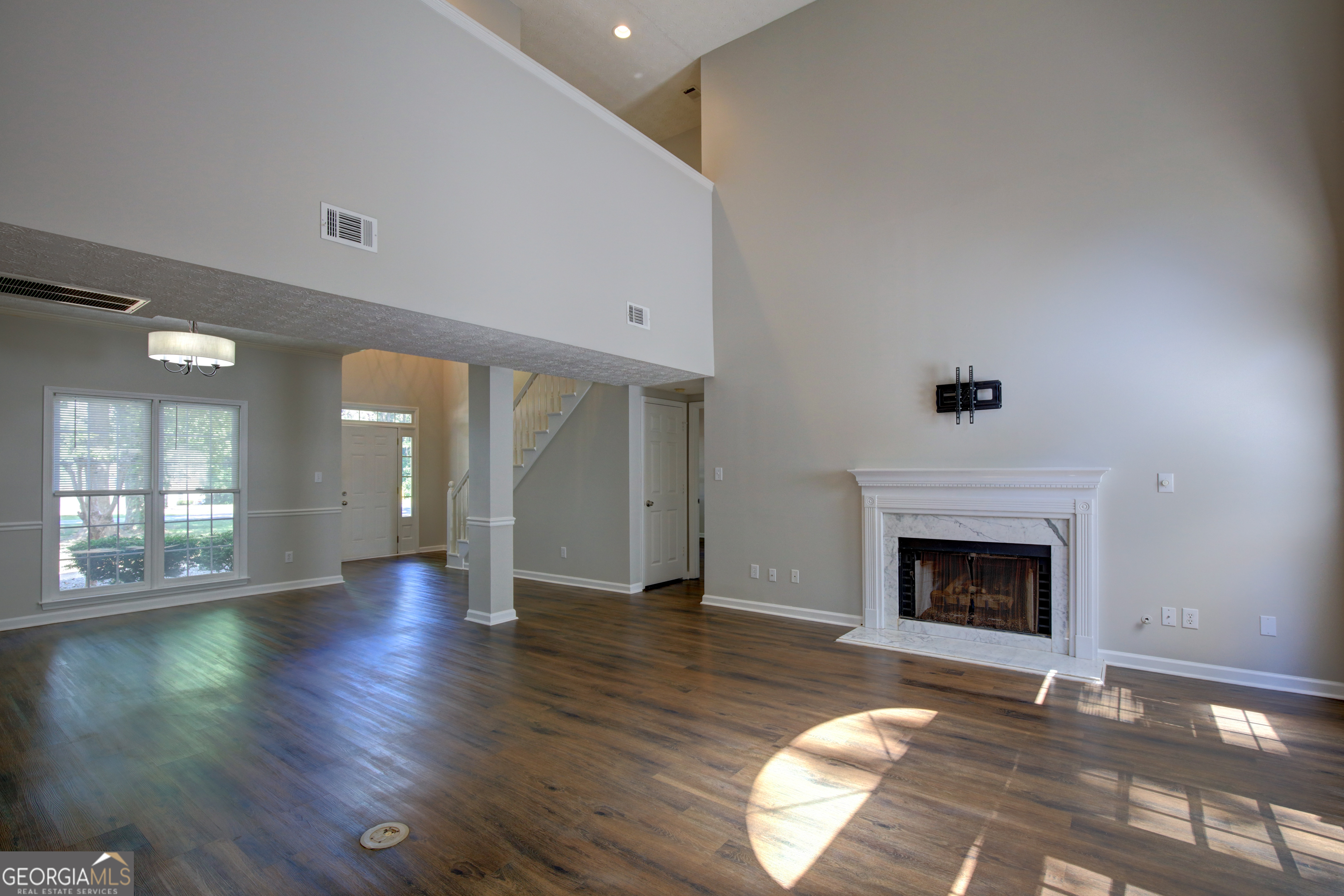 Photo 9 of 43 of 315 Lora Smith RD house