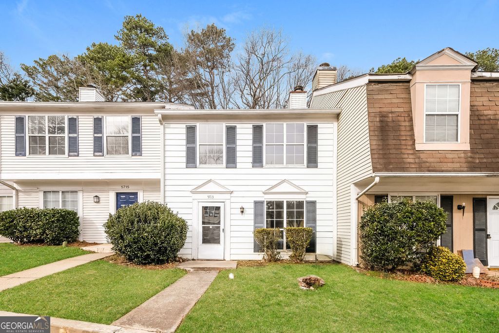 Photo of 5713 Wells Circle, Stone Mountain, GA 30087 (MLS # 10685140)