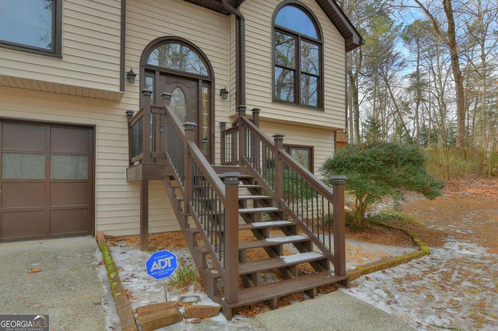 Photo of 115 Blacks Mill Trace W, Dawsonville, GA 30534 (MLS # 10682618)