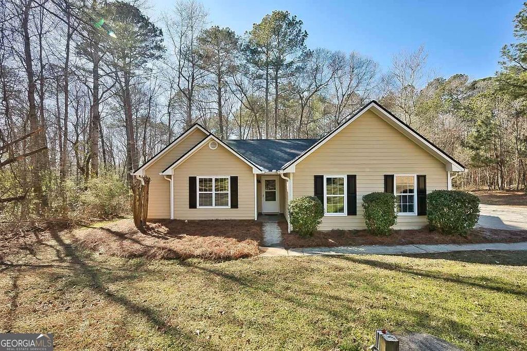 Photo of 1679 Bullock Trail, Loganville, GA 30052 (MLS # 10680818)