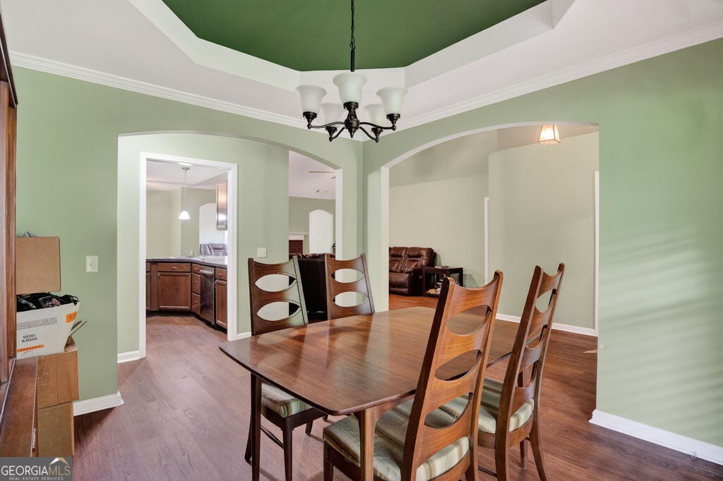 254 Taylor LN