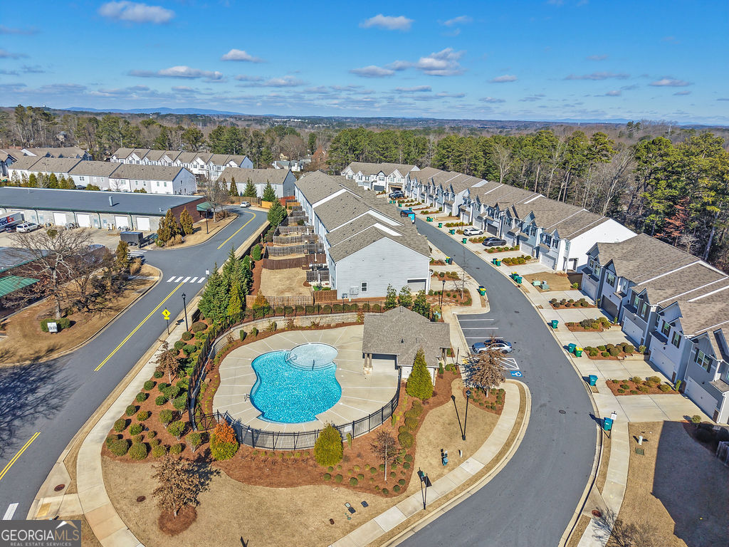 736 Woodstock Grove DR