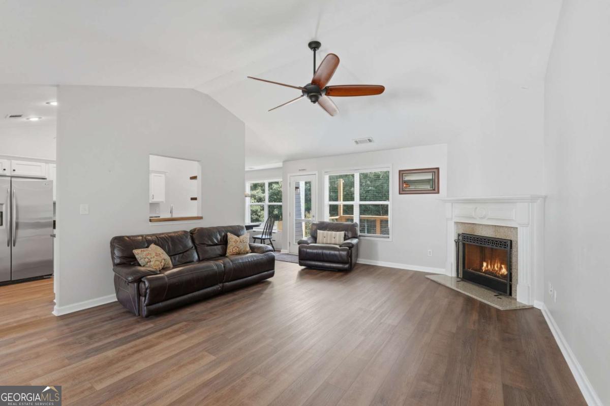 3522 Cameron DR