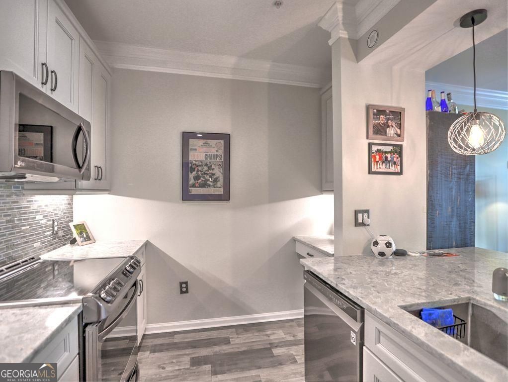 955 Juniper ST NE 1116