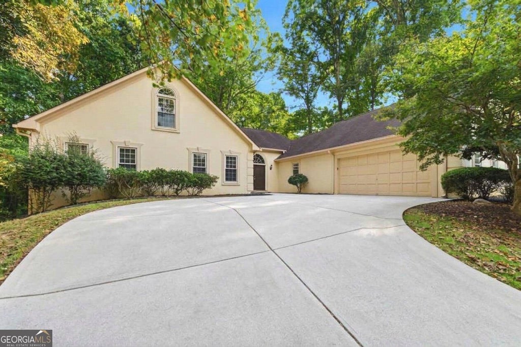 Photo of 4491 Balmoral Road NW, Kennesaw, GA 30144 (MLS # 10880060)