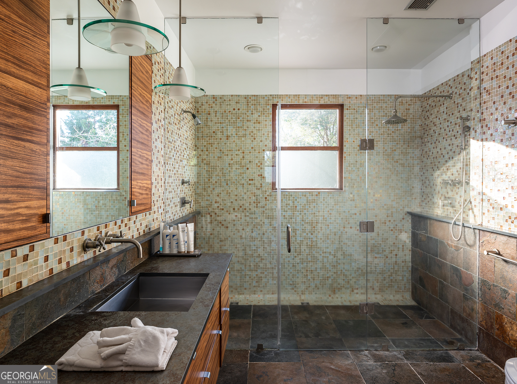 Athens, Georgia 30606, United States, 4 Bedrooms Bedrooms, ,4 BathroomsBathrooms,Residential,Active,81157