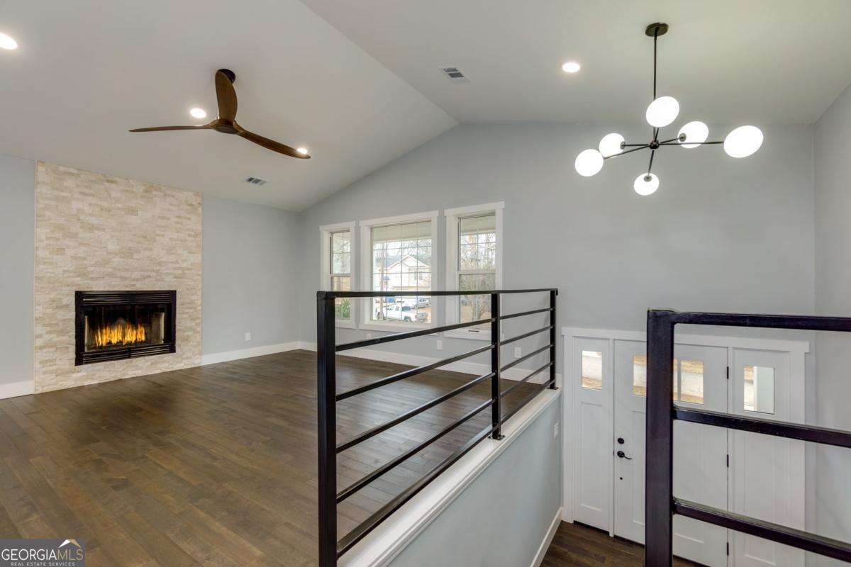 319 PRIMROSE LN